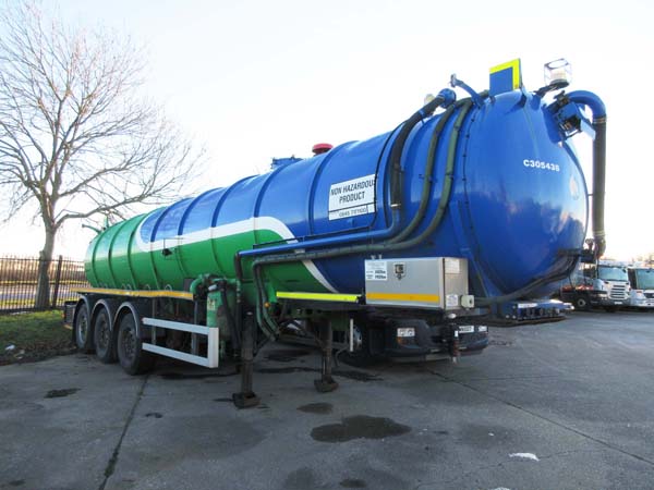 REF 25 - 2011 Whale Stainless steel trailer tanker for sale